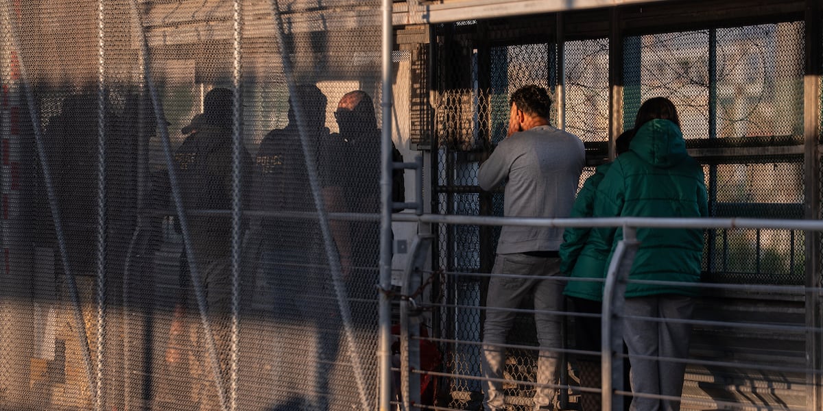 Reporte: Deportaciones aumentan bajo Trump, pero no alcanzan la meta de la Casa Blanca