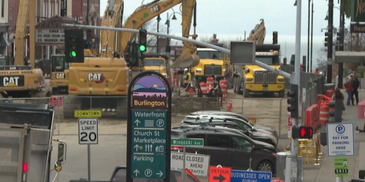 Burlington intersection to remain open for holiday shopping season Burlington intersection to remain open for holiday shopping season