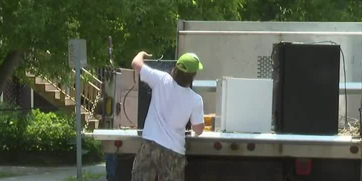 Uvm Spring Junk or treasure? UVM Spring Move Out Project returns