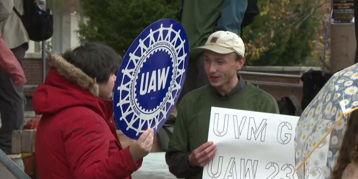 Uvm Grad UVM grad students join union