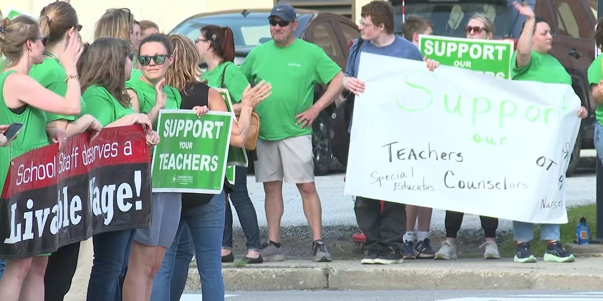 Teachers strike in Rutland averted at 11th hour, students head to school